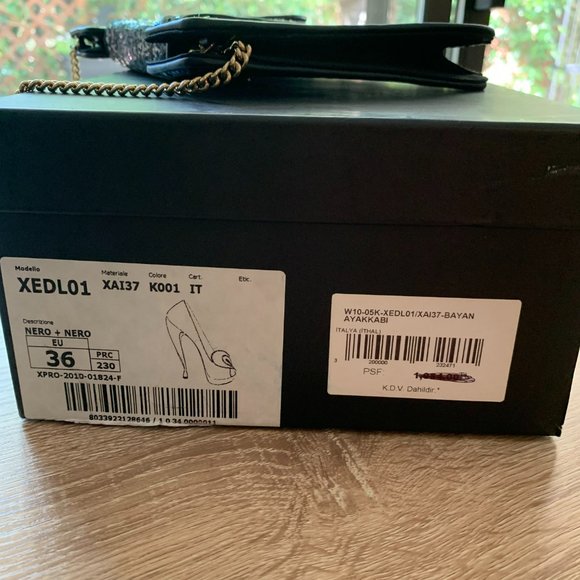 EMPORIO ARMANI Pumps - US 6 (EU Size 36) Black Peep-Toes Sculptural Heels - Picture 6 of 8